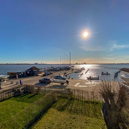 Haus Putbus In - Wg 3 Mit Panoramablick Apartmán *